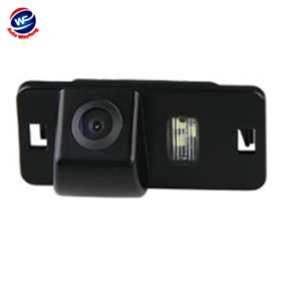 Car Rearview Camera - 728 x 512 pixels