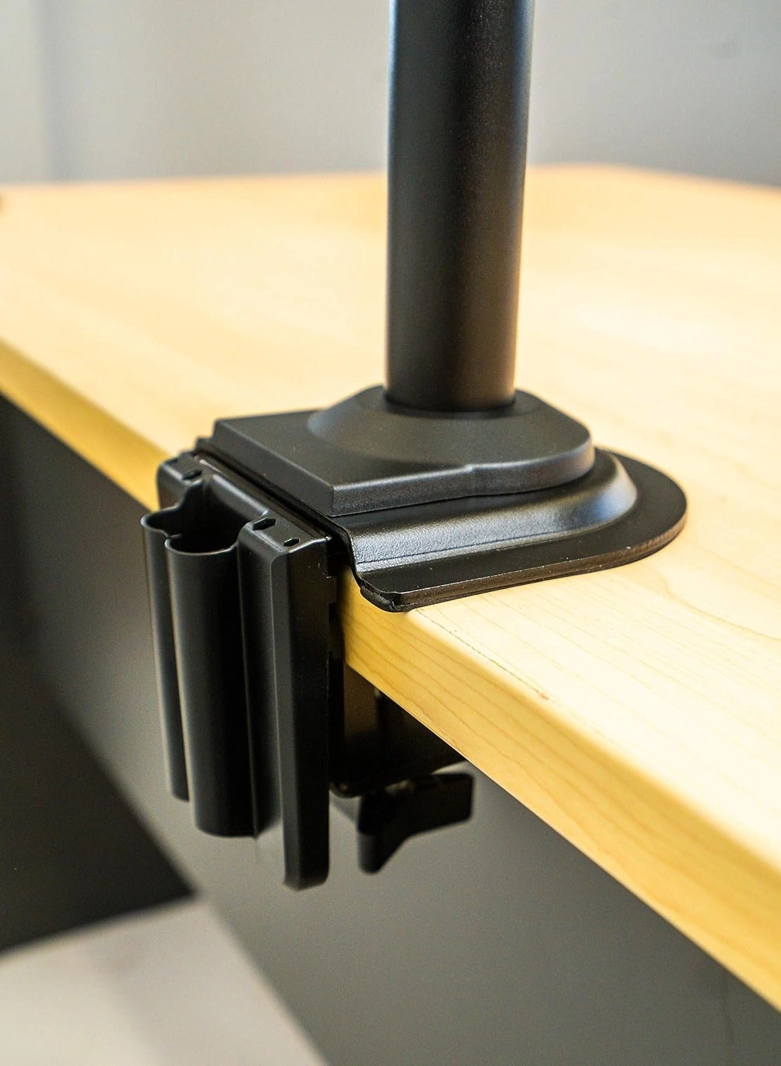 F80W - 17" to 30" VESA 75x75 & 100x100