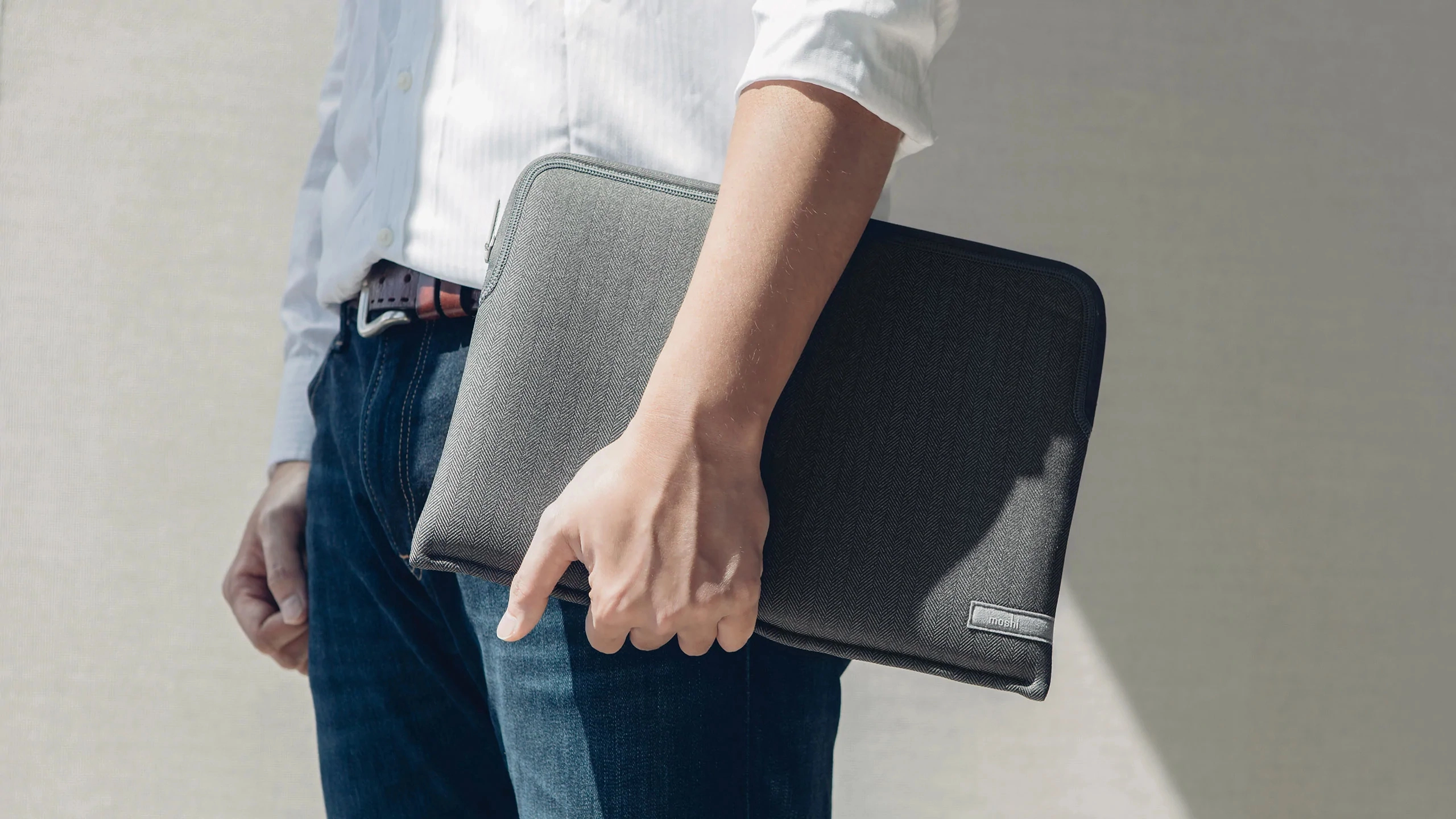 Pluma Sleeve for 14-Inch Laptop