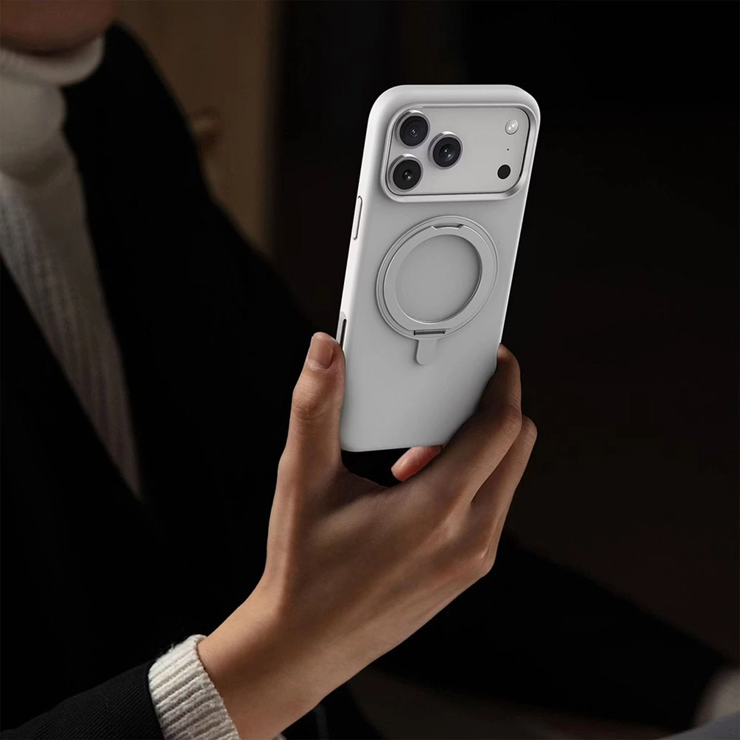 Iris Pro Silicone Case with MagSafe for iPhone 17 Pro Max