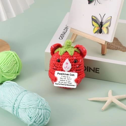 Strawberry Cat 13 cm Crochet