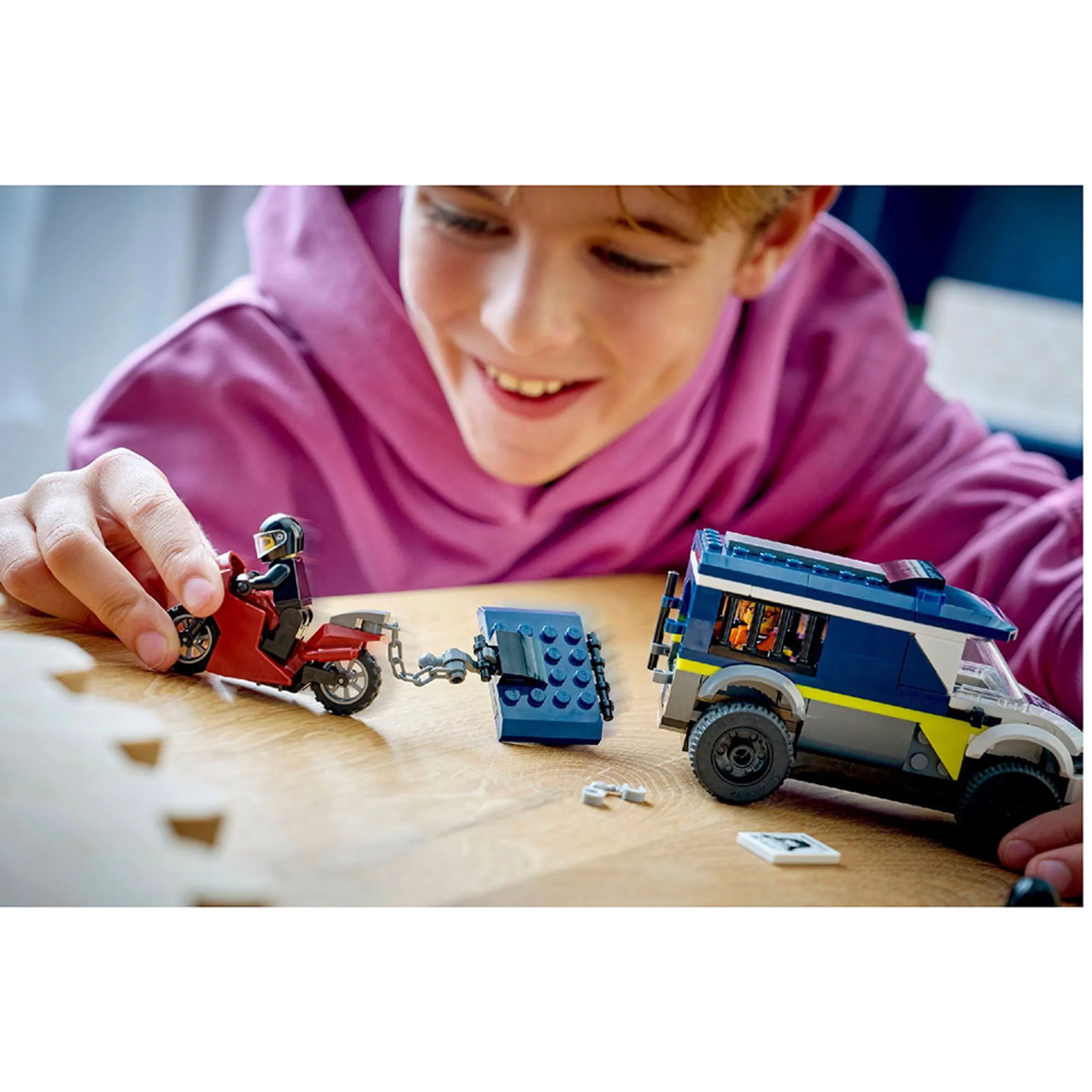 City Police Prisoner Transport Van (60479) - 3 Minifigures Motorbike