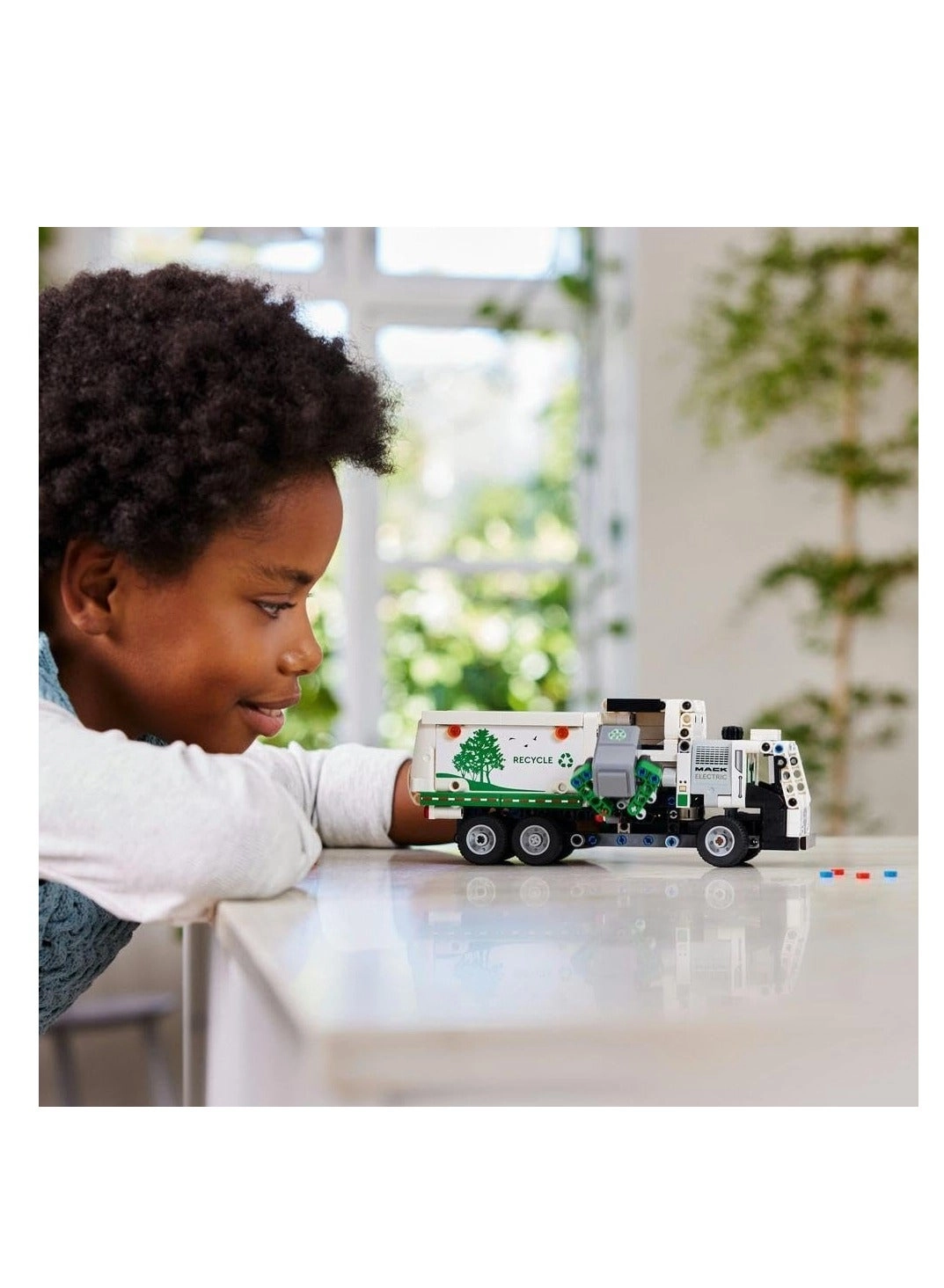 Technic Mack LR Electric Garbage Truck (42167)