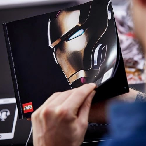 Marvel Studios LEGO Iron Man (31199) - portraits