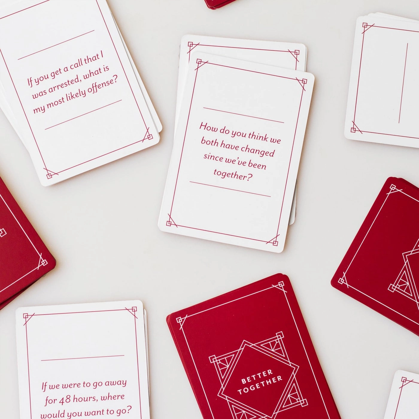 Honest Conversation Starter - 100 Romantic & Deep Questions Relationship Card Game