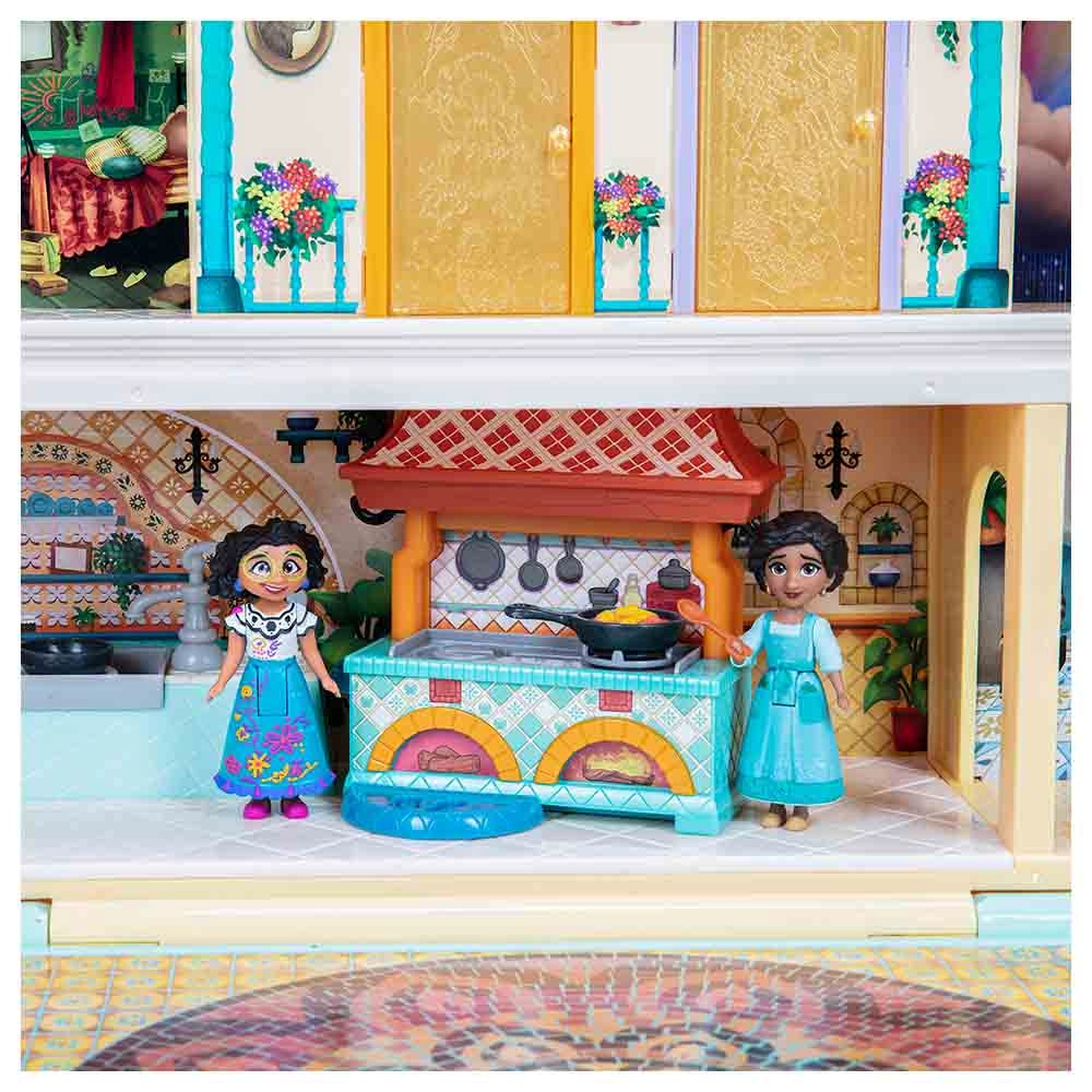 Julieta Kitchen Doll Playset - 8-piece Ages 3+