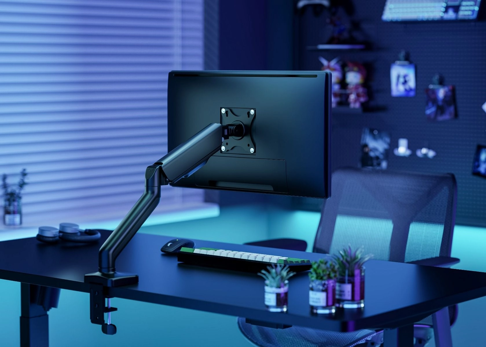 Pivot Core - 17" - 32" 75x75 & 100x100