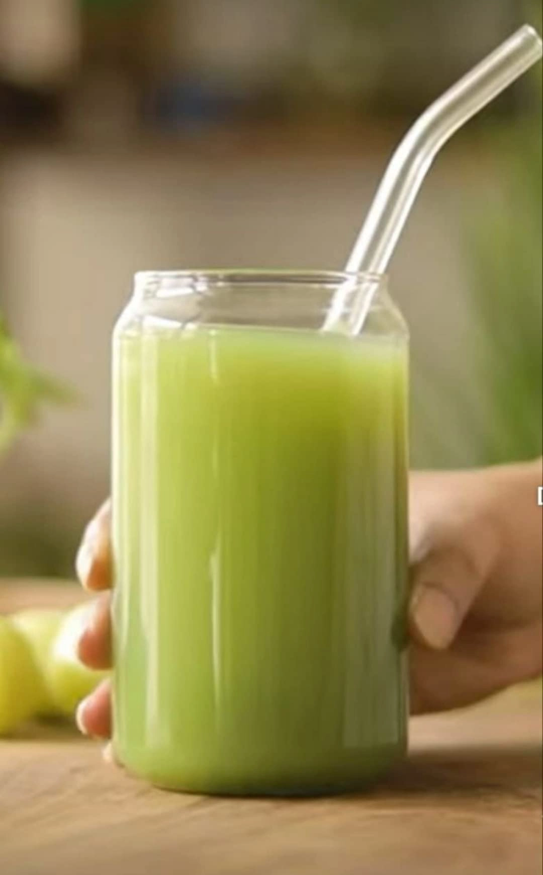 Can Shaped Glass Tumbler - 1 pcs With Lid With Straw 510 ml