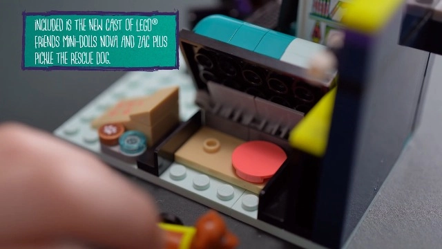 LEGO Friends Nova's Room (41755) - Gaming Themed Bedroom