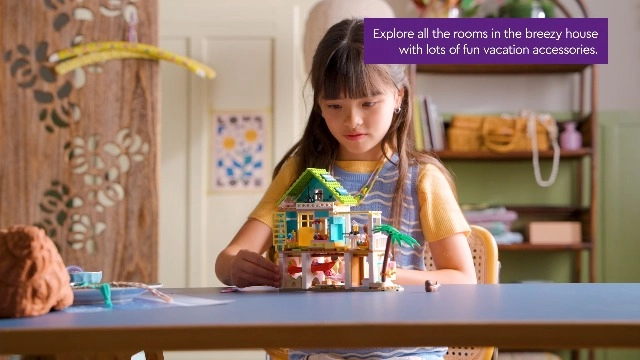 LEGO Friends Beach House with Seals (42699)