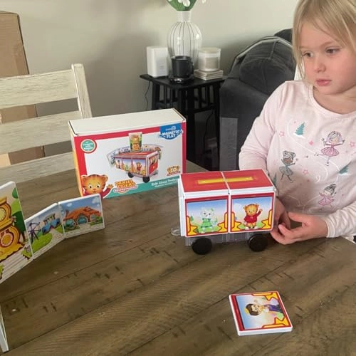 Daniel Tiger Ride-Along Trolley Creative Thinking - 3 years+ 15 pieces