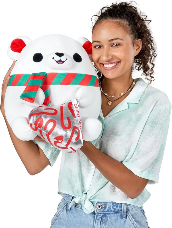 Snack Series 1 Christmas Polar Bear & Kisses