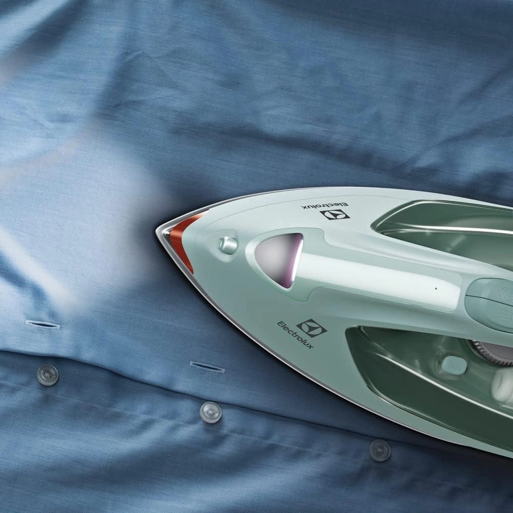 Refine 700 - Steam Iron 0.37L