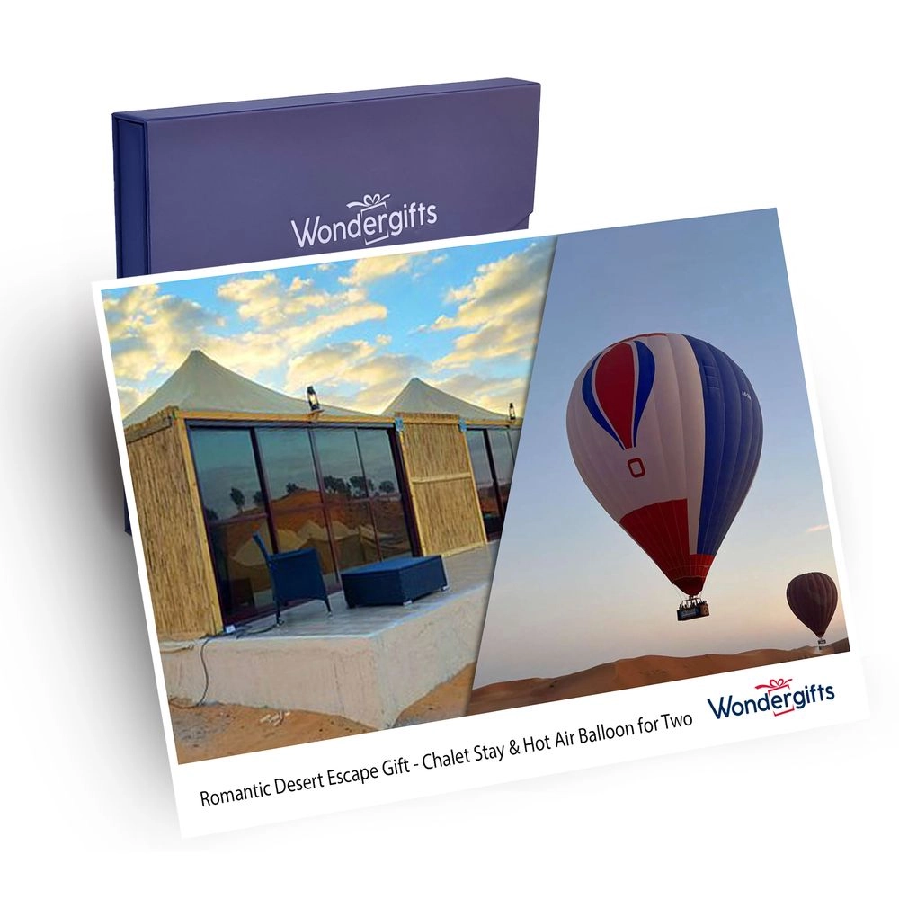 WONDERGIFTS Romantic Desert Escape Experience - Chalet Stay Hot Air Balloon for Two