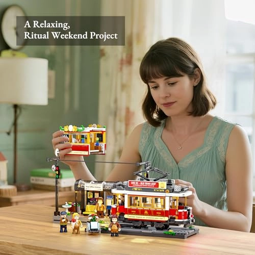 Heritage Tram and Stop Kit - 1274 pcs for ages 16+