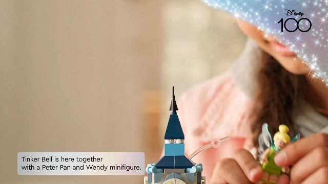 Disney Peter Pan & Wendy's Flight over London (43232) - Glow-in-the-Dark Big Ben Skyline Diorama