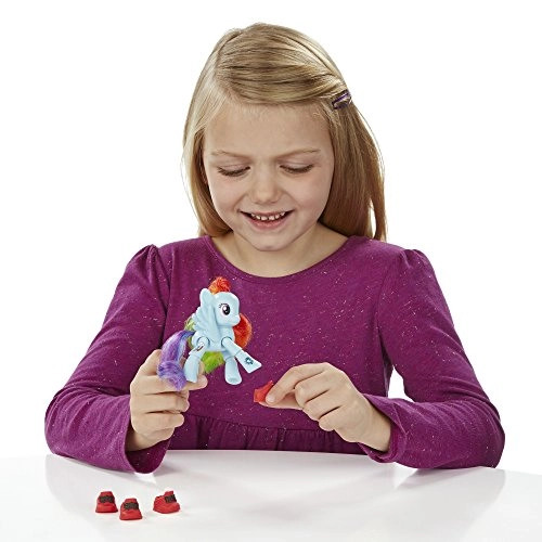 Rainbow Dash Sightseeing Figure Miniature