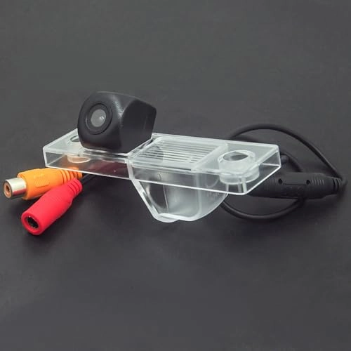 Rear View Reverse Backup Tracks Camera - 728 x 512