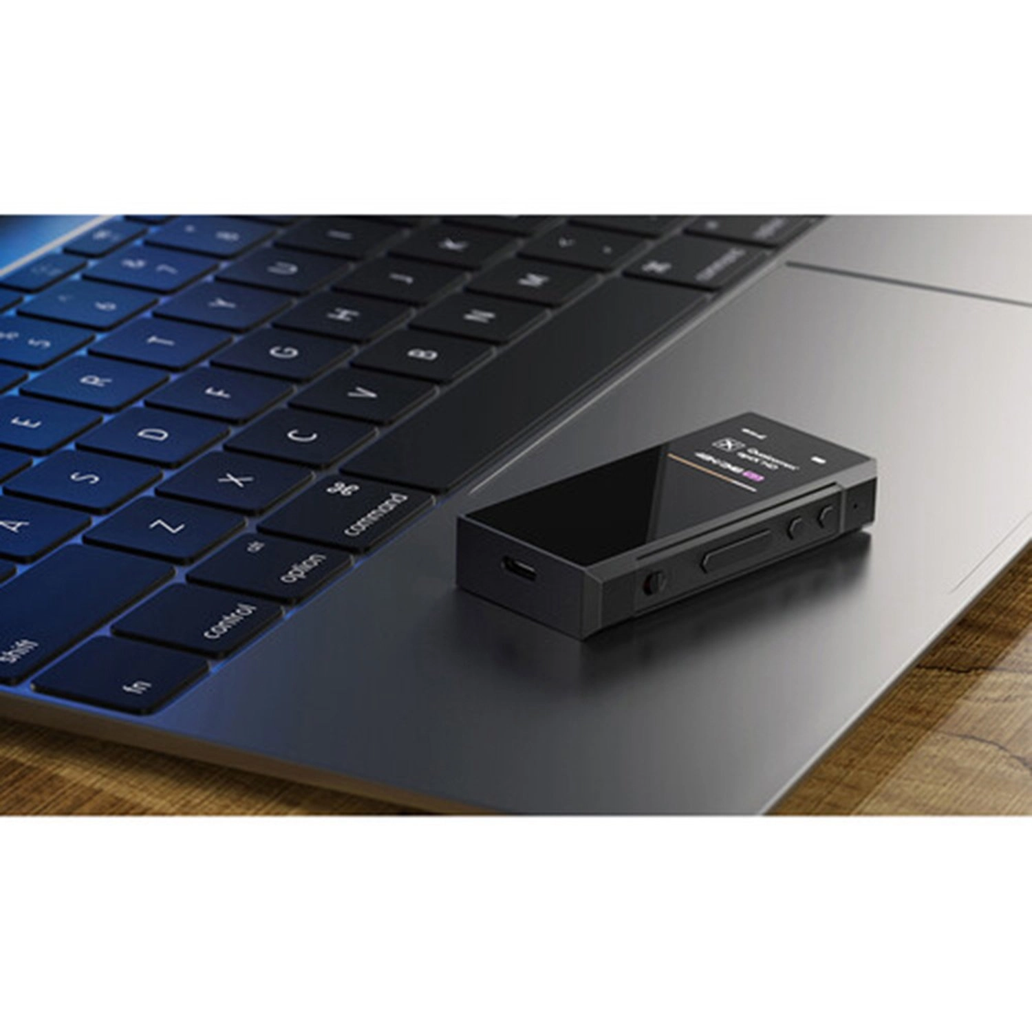 BTR7 - 1.3" IPS display 880 milliAmpere * hour battery