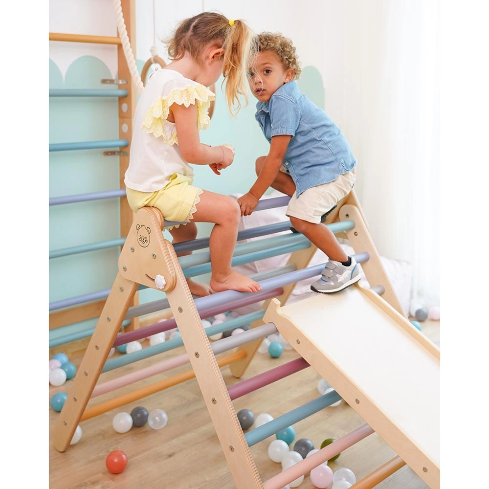 Pikler Triangle - Foldable Natural 80 x 90 x 102 cm + Reversible Ramp - 116 x 41 cm