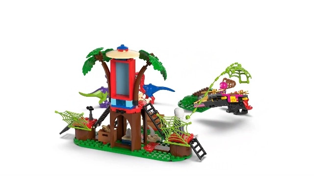 Marvel Spidey and Gobby’s Raptor Battle at Tree House HQ - Spider-Man