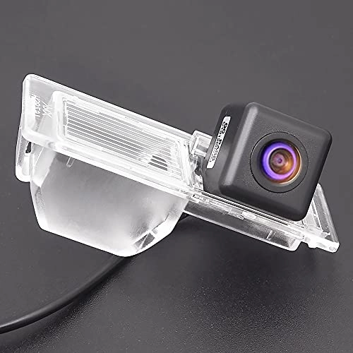 Rear View Reverse Backup Tracks Camera - 728 x 512