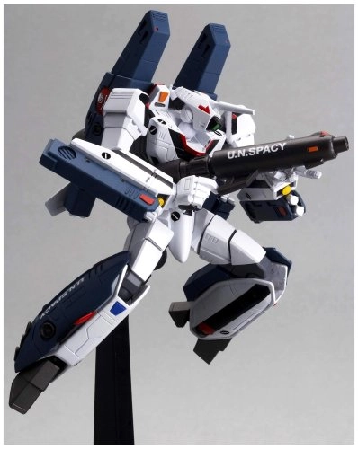Revoltech 038 Macross VF-1A Super Valkyrie Ichijo Hikaru - 19.41 x 14.4 x 6.81 cm Plastic Metal