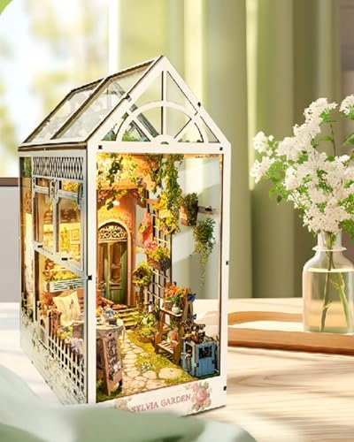 Book Nook Kit - Sylvia Garden