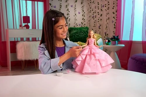 Glinda Fashion Doll - Plastic Blonde Ages 6+