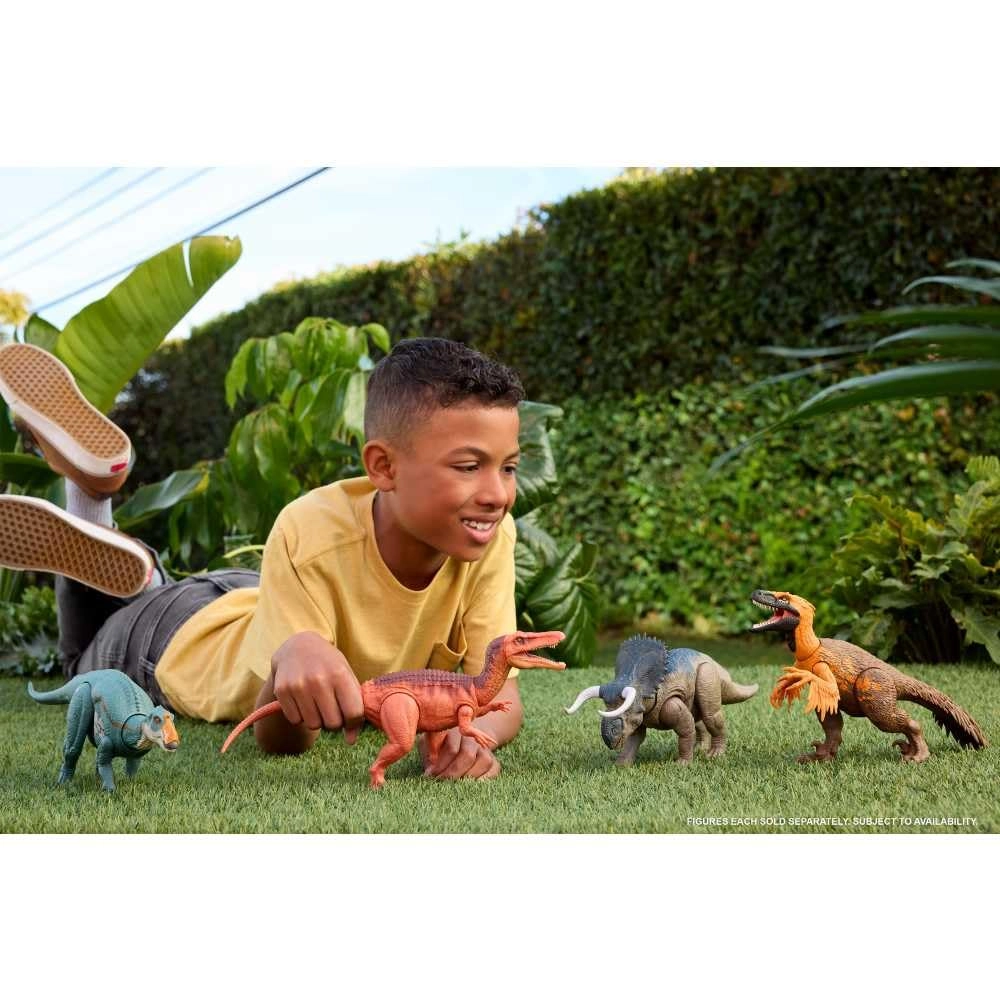 Wild Roar Utahraptor - 4 years or older 1
