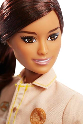 I CAN BE - NAT GEO DOLL ASST. - wildlife conservationist with monkey Ages 3+