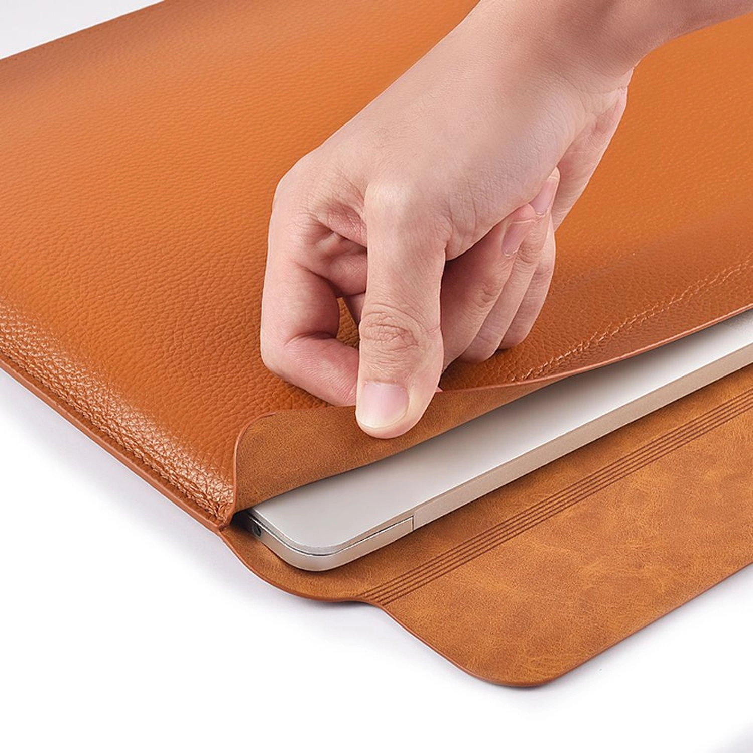 Skin Croco Sleeve for MacBook 16.2-Inch