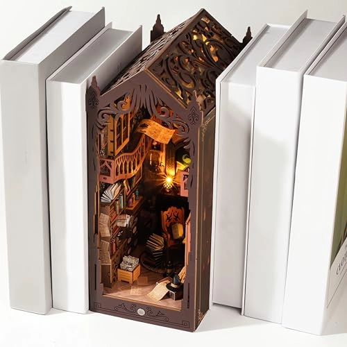 DIY Book Nook Kit - detective agency