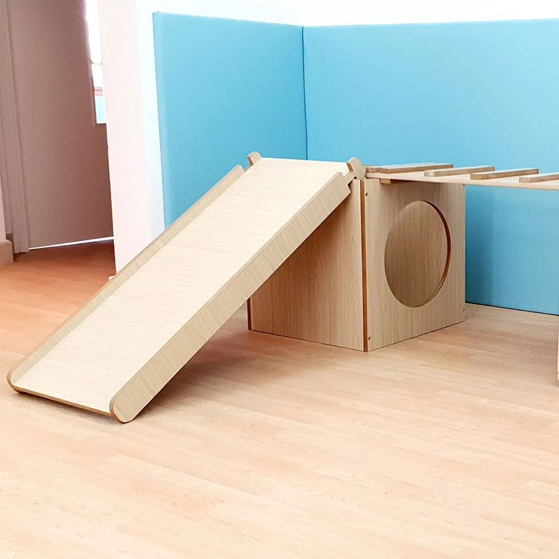 Pikler Triangle - 1 Ramp Tunnel Box Slide