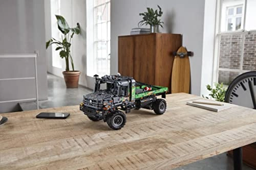 Technic Mercedes-Benz Zetros Trial Truck (42129)