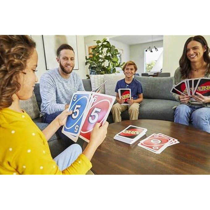 UNO: Giant - Card Game