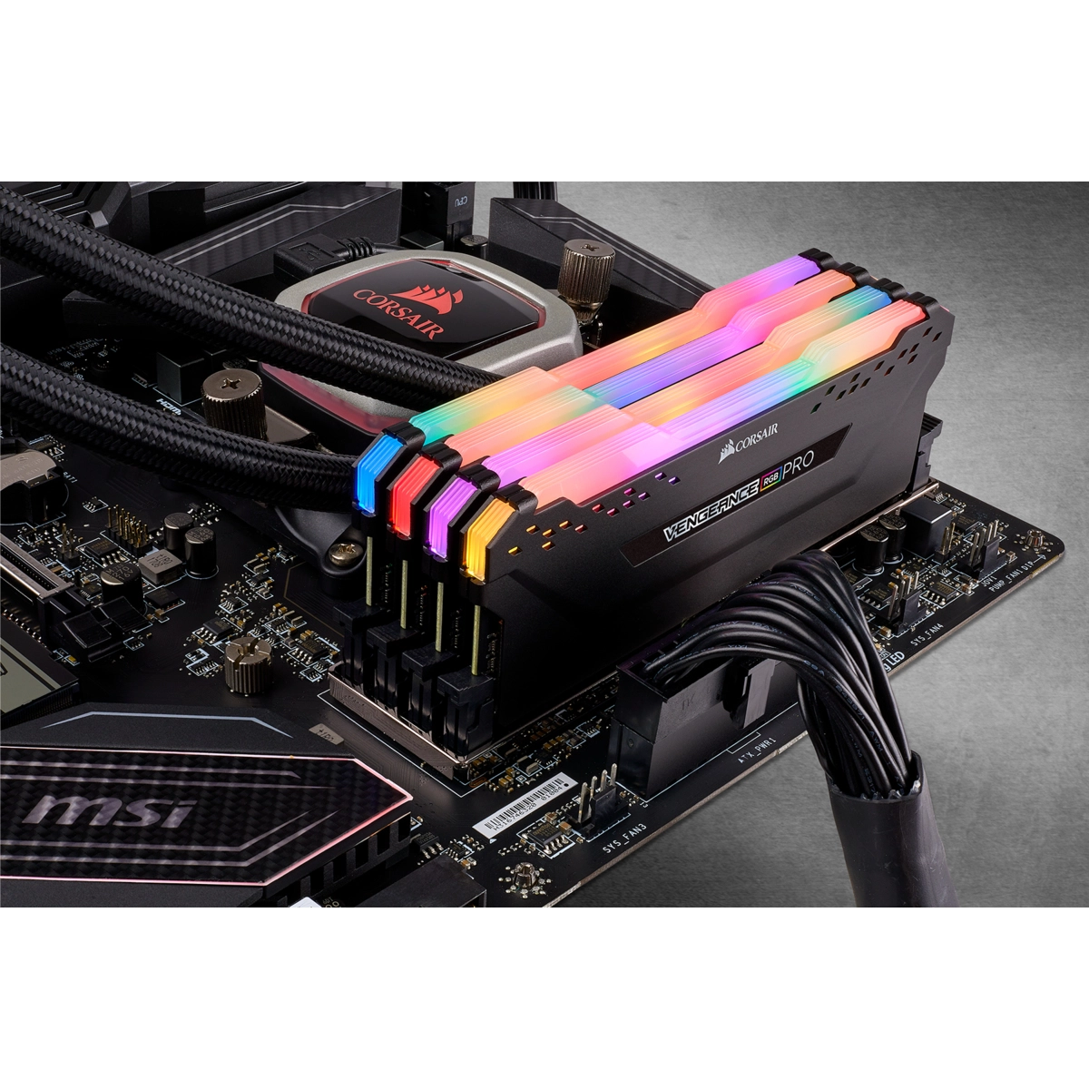 Vengeance RGB PRO - 32 GB 3200 MHz DIMM DDR4 SDRAM