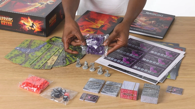 Dragonlance: Shadow of The Dragon Queen - Deluxe Edition + Warriors of Krynn - Board Game