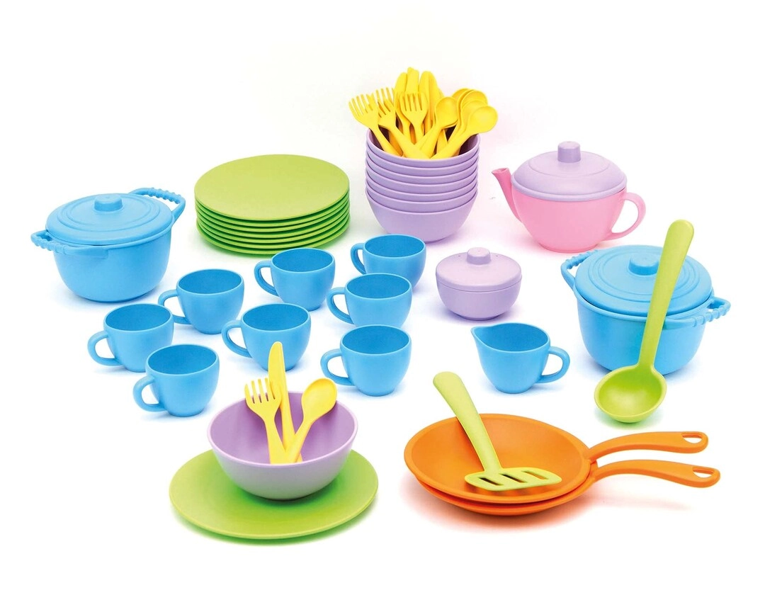 Green Toys Classroom Caf Set - 61 Piece