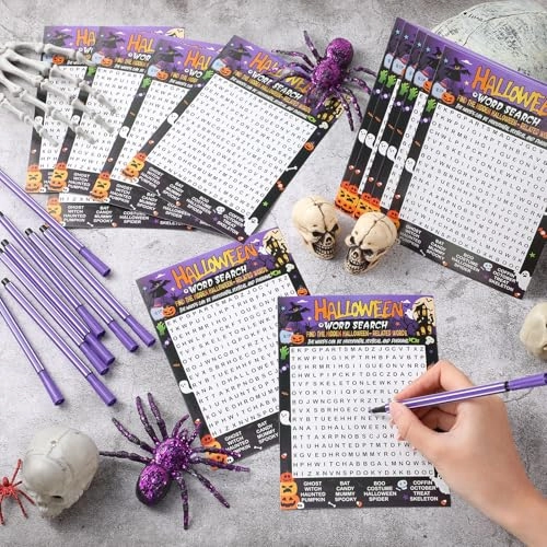 Halloween Word Search Game Card Set - 41 6 years and up English