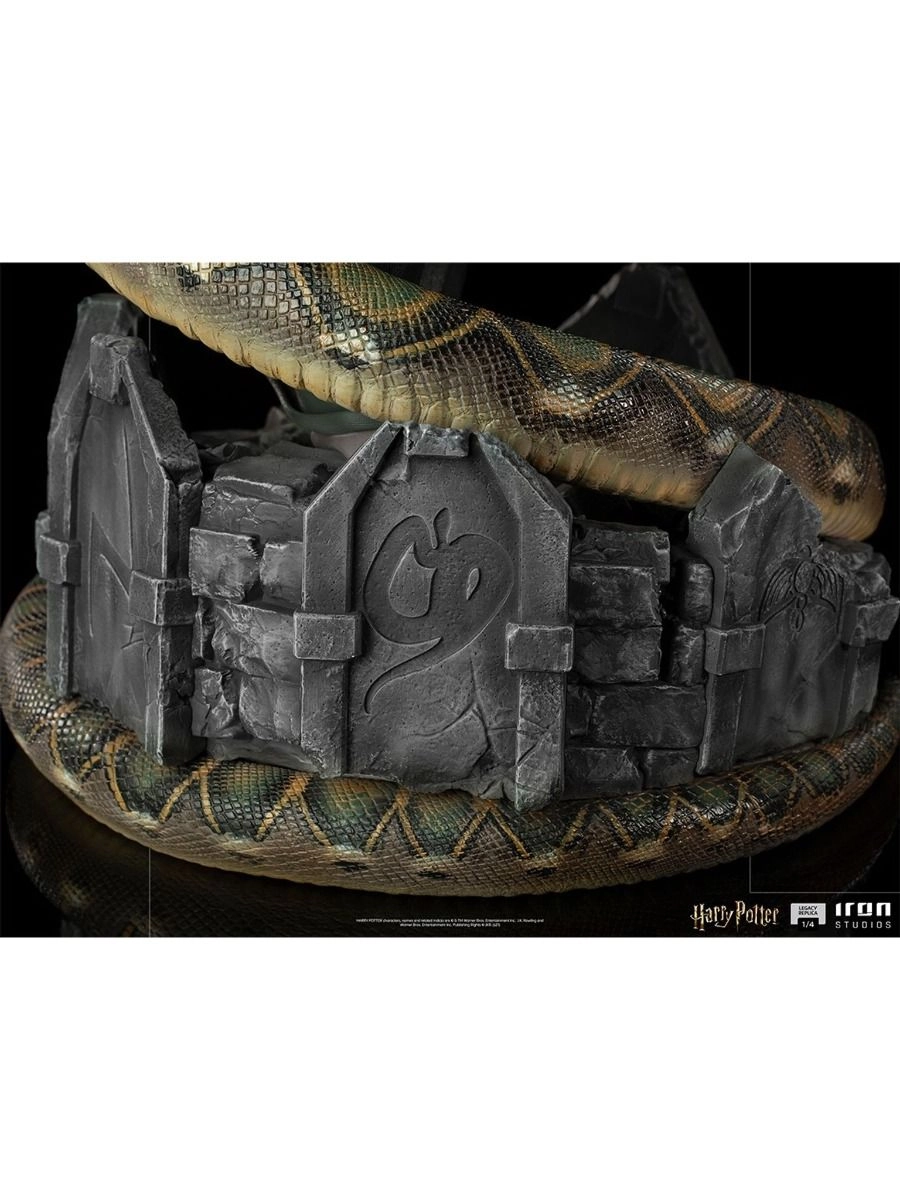 Voldemort and Nagini - Legacy Replica