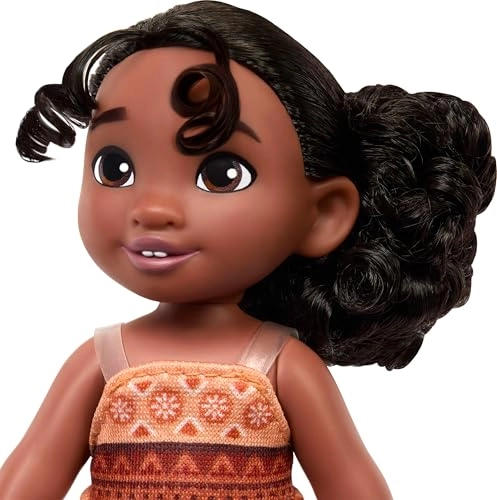 Moana Fashion Doll + Simea Fashion Doll