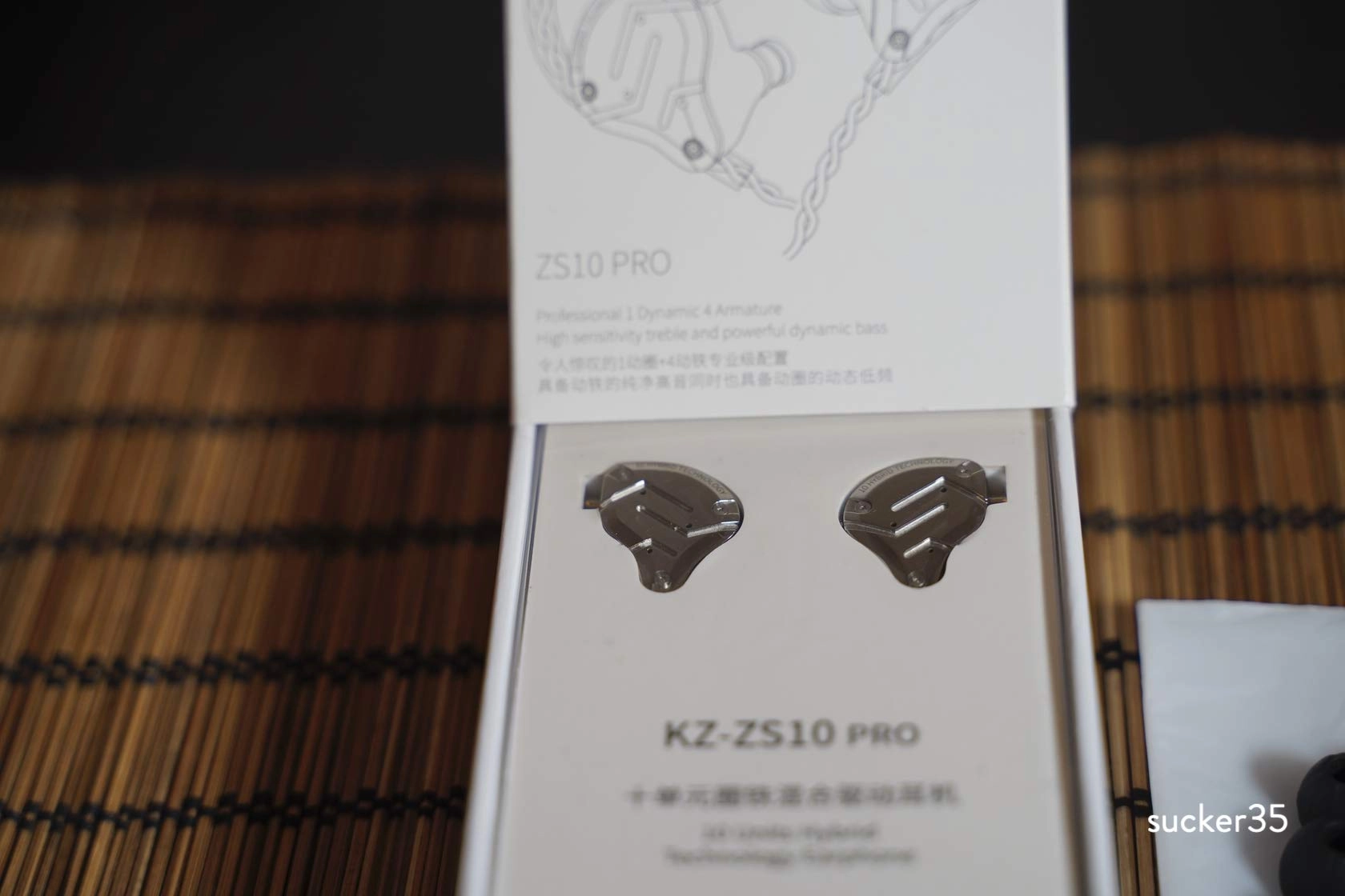 jr ZS10 Pro Wired Earbud