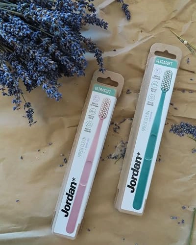 Green Clean Toothbrush - Medium