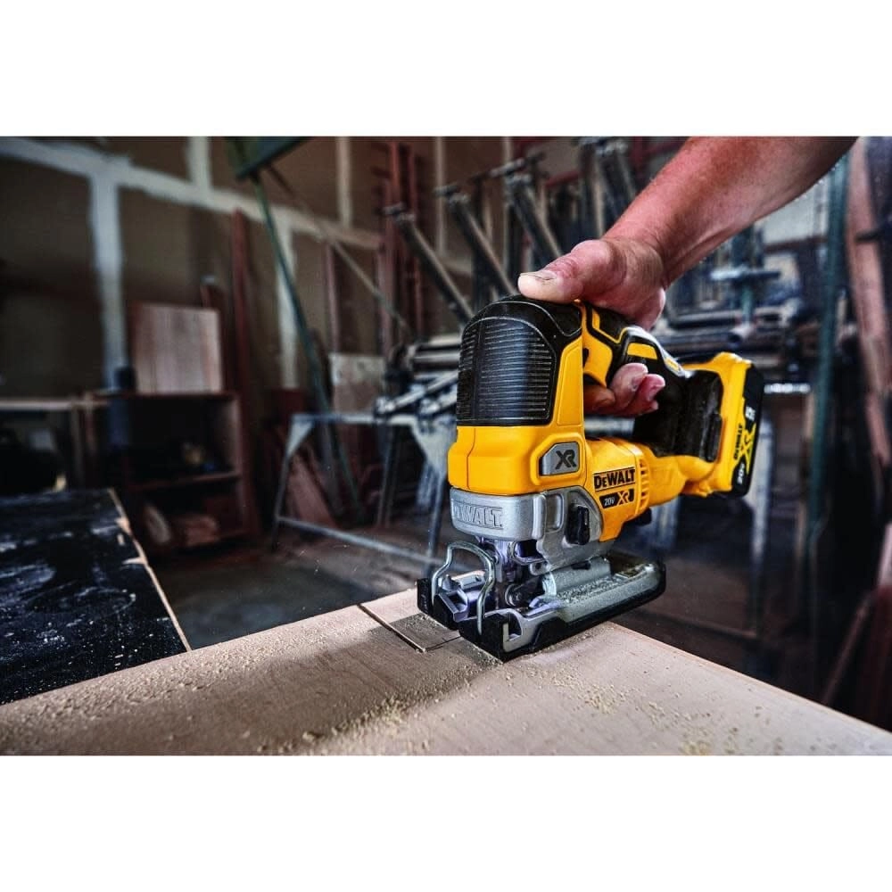 DCS334B - 20V MAX XR Cordless Brushless