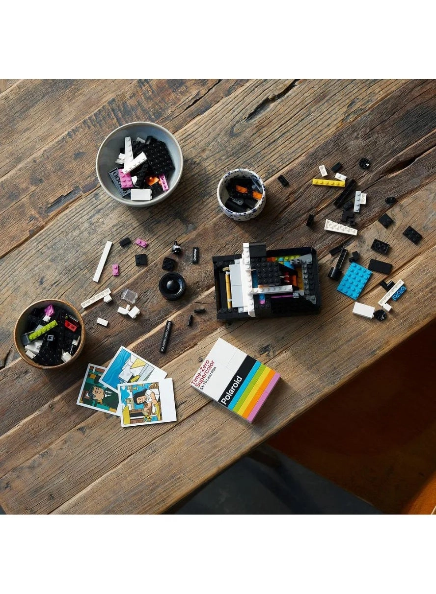 Polaroid Onestep Sx-70 Camera (21345) - LEGO Ideas