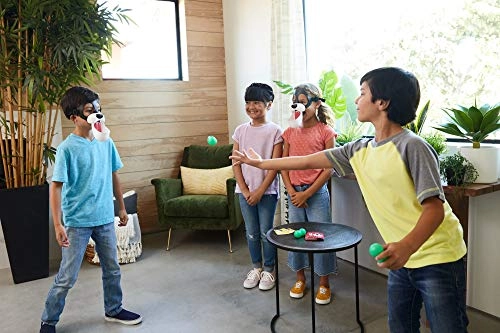 PLEASE FEED THE PANDAS - German 7 years and up