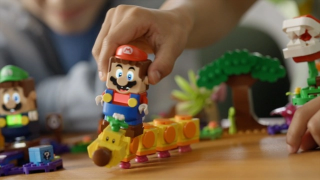 Super Mario Adventures With Interactive Mario Figure (71439)