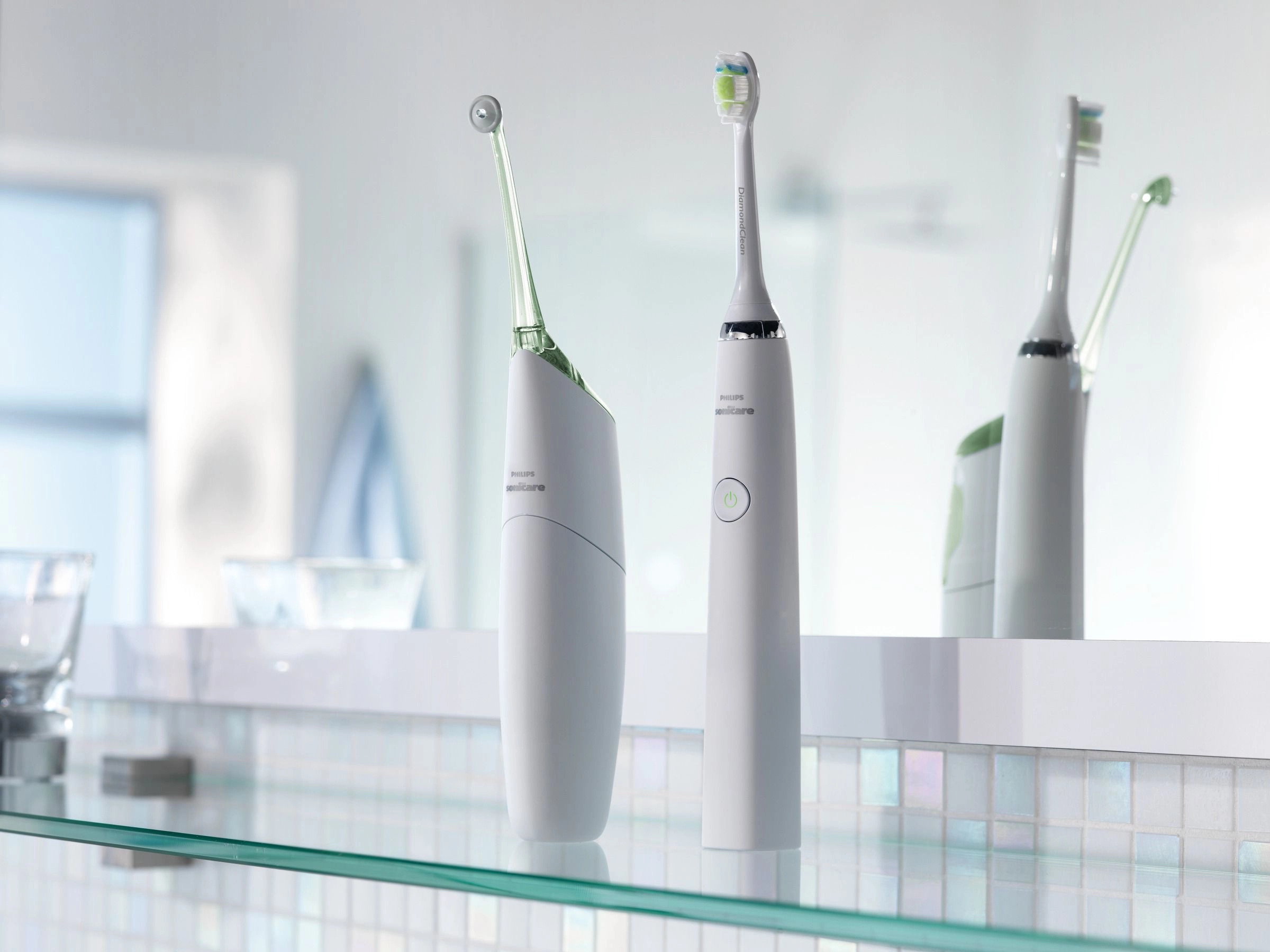 HX9352/04 - Sonicare DiamondClean Electric Toothbrush Black 5 modes