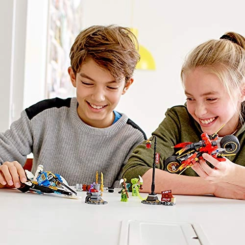 NINJAGO Legacy Kai’s Blade Cycle & Zane’s Snowmobile (70667)